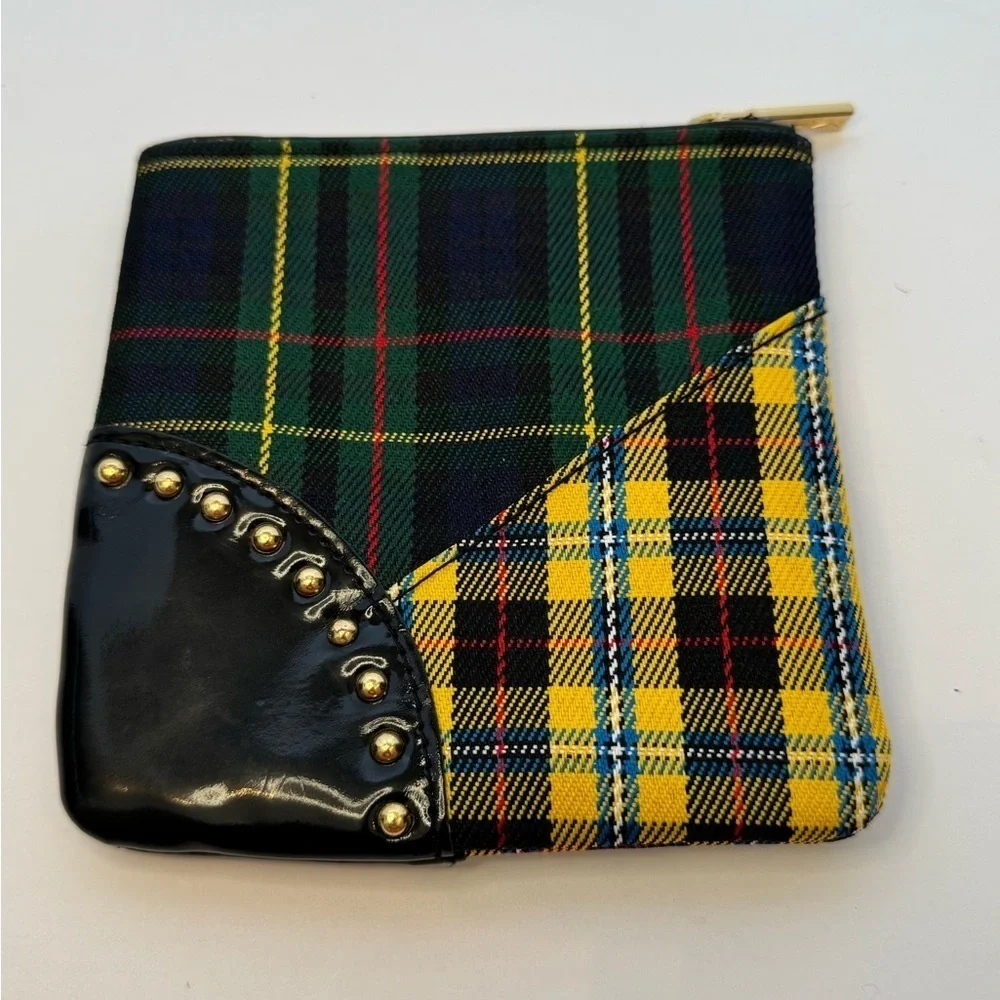 MAC small cosmetic bag